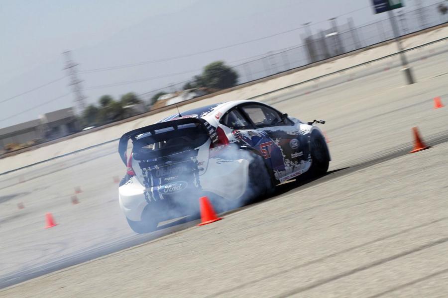  Ford Fiesta ST GRC 2013 года  (фото 37 из 58)